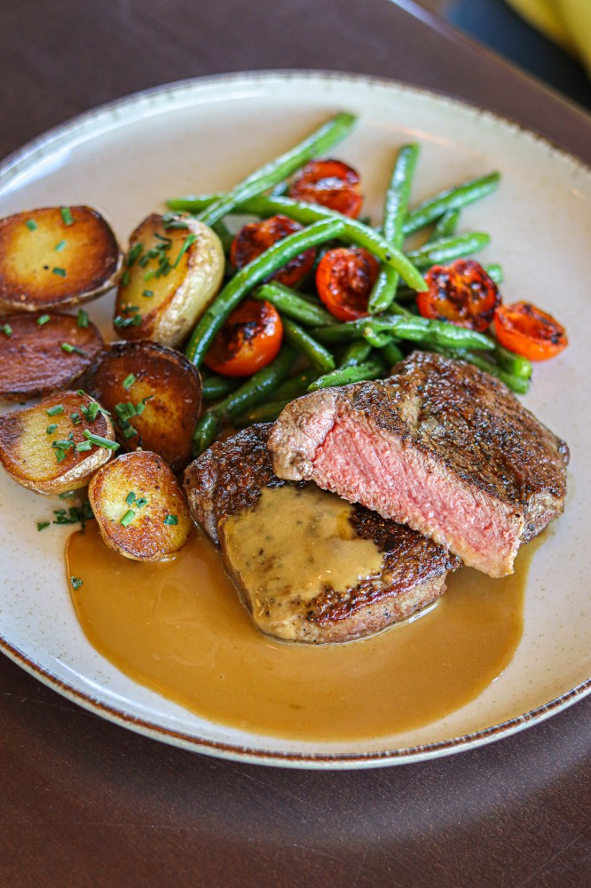 Striploin steak Ollies